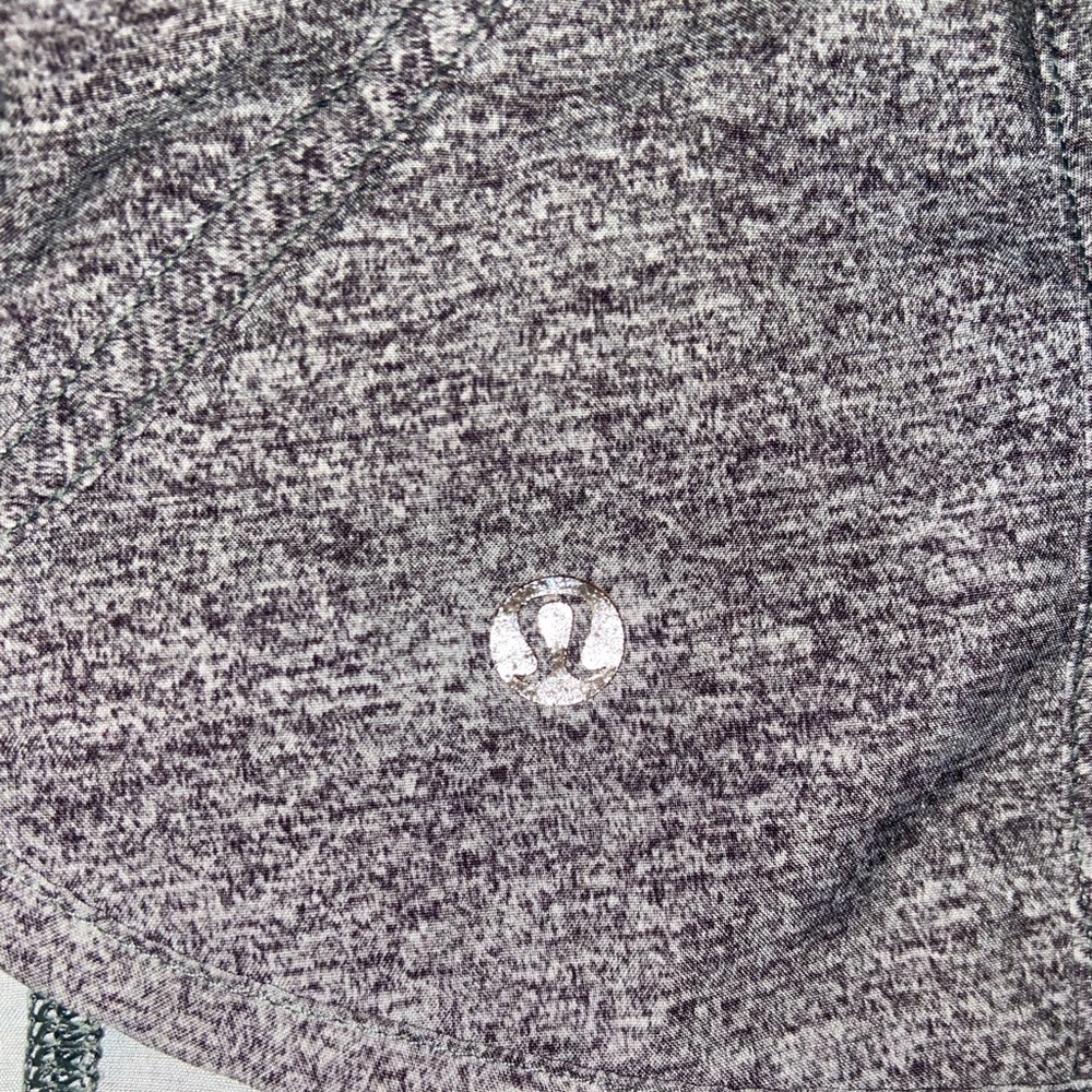 Lululemon tracker 4” short - Picture 4 of 6